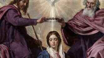 Le Litanie, recitate con devozione, stimolano la riflessione sul ruolo di Maria nell’economia della salvezza e sull’importanza della sua intercessione.