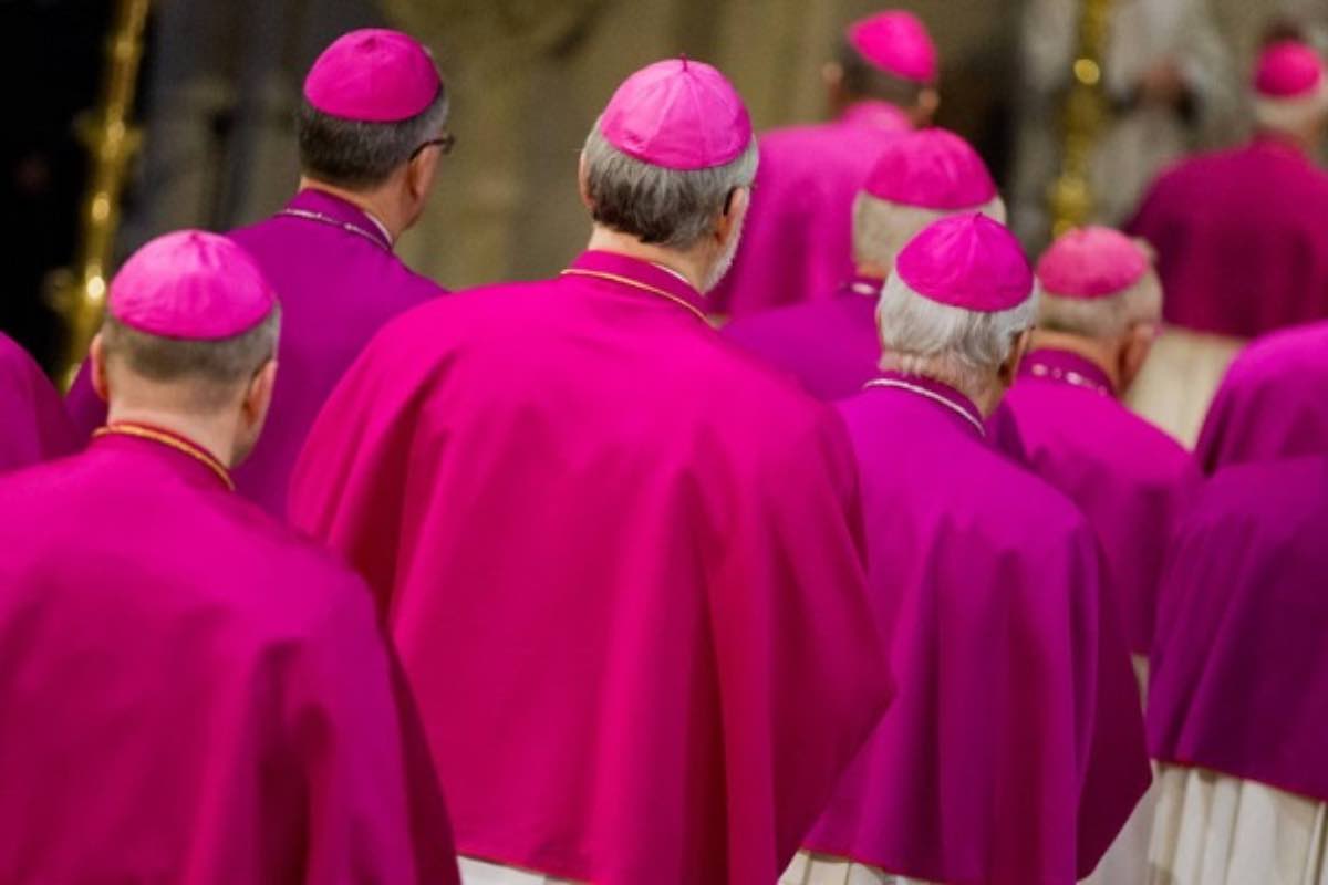 Le recenti nomine episcopali hanno catturato l'attenzione della comunità cattolica, poiché coinvolgono importanti diocesi e arcidiocesi.