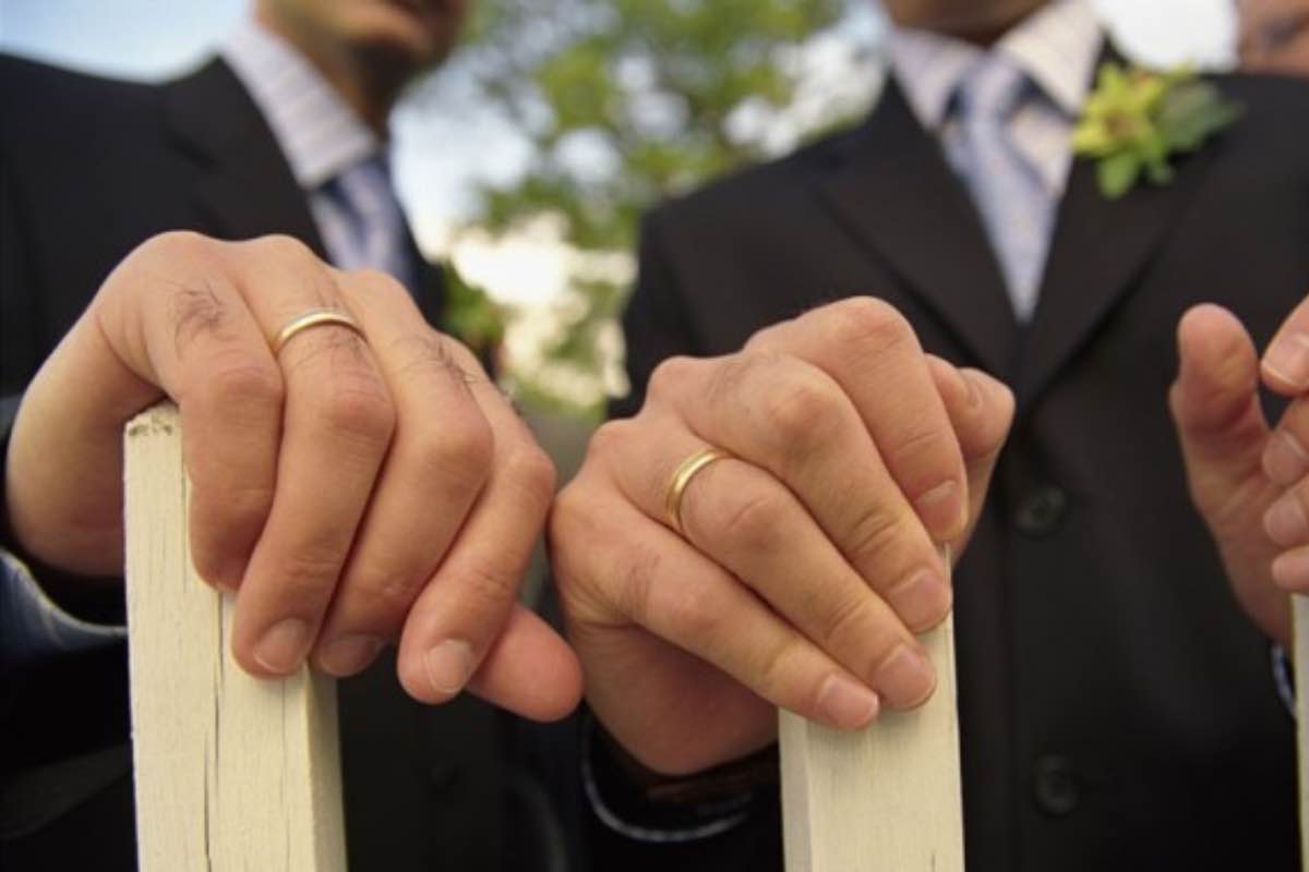 I matrimoni tra persone dello stesso sesso sono diventati un tema di crescente rilevanza e dibattito all'interno delle comunità religiose.