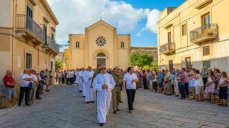 Il viaggio del beato Livatino: il suo corpo arriva alla chiesa di Santa Chiara a Canicattì