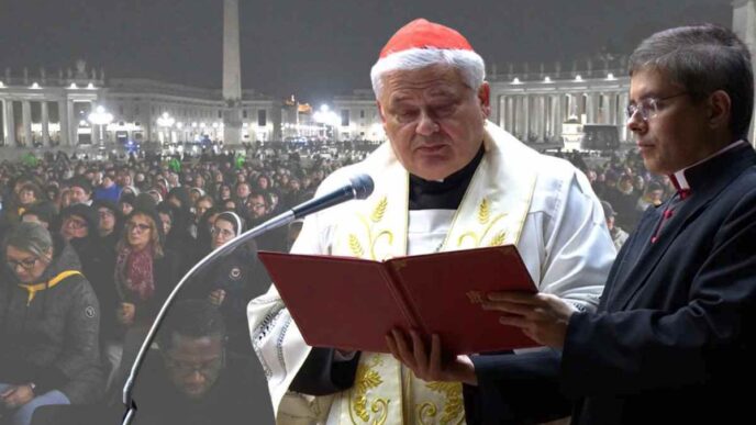 Krajewski invita la Chiesa a unirsi in preghiera per la salute del Papa