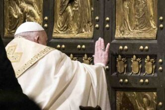 Le Porte Sante: storia e curiosità del simbolo eterno di perdono