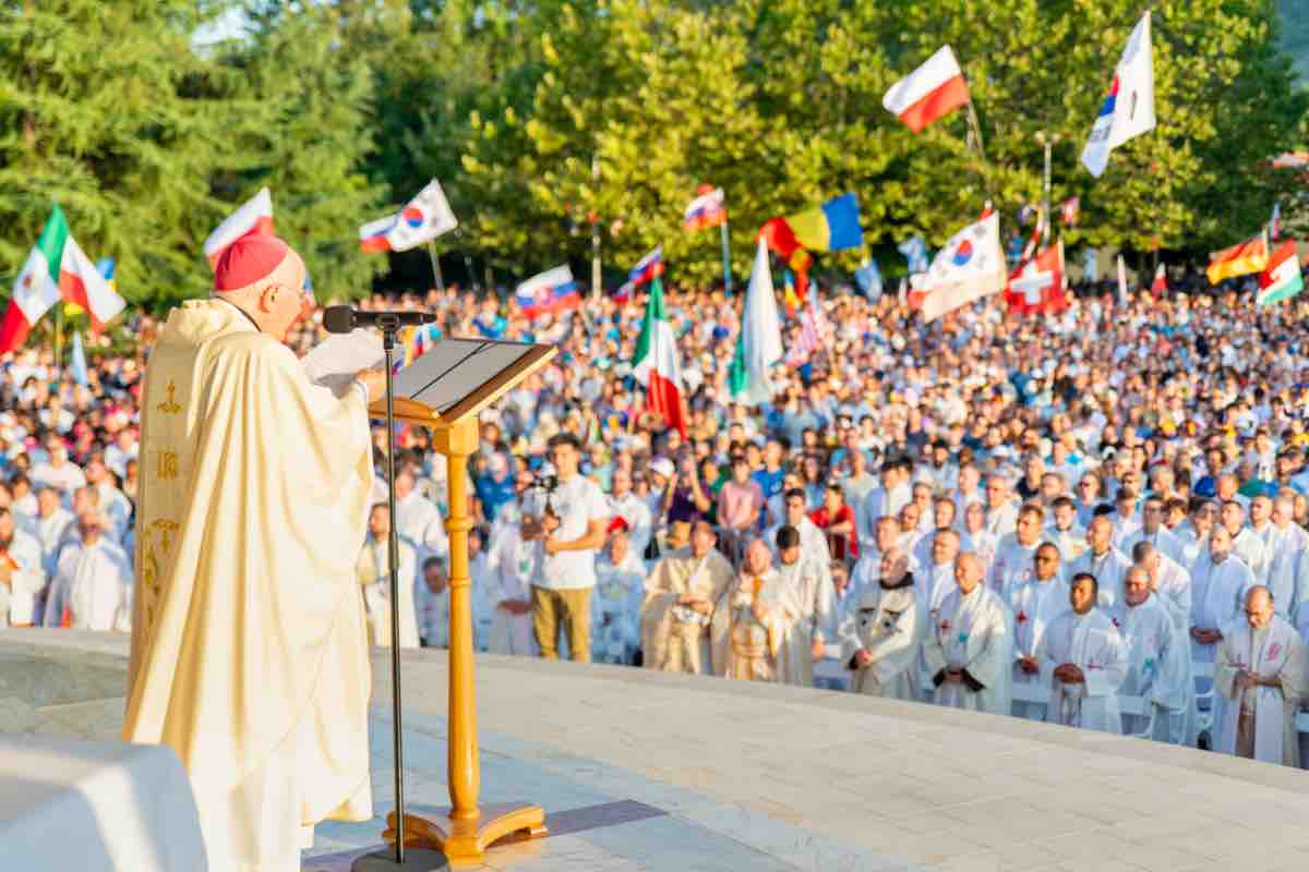 apertura ufficiale del Mladifest, la celebrazione della Santa Messa e l’Adorazione eucaristica.