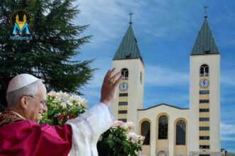 Ma c'è un dettaglio che fa particolarmente riflettere: il nuovo pontefice ha un legame personale con Medjugorje, luogo di conversioni e guarigioni spirituali.