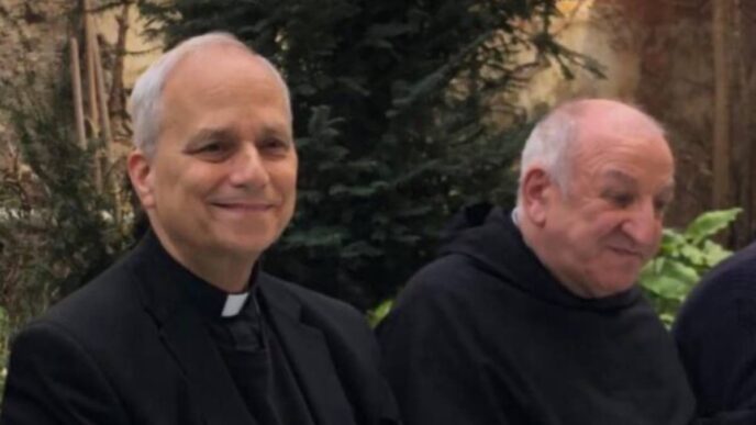 Il priore Giuseppe Pagano esprime entusiasmo per l'amicizia con il nuovo pontefice e sottolinea le sue qualità: umiltà, equilibrio e passione per sport. Celebrazioni in arrivo.