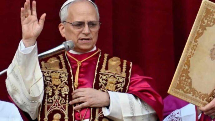 papa leone che benedice