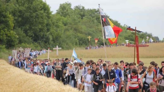 Con oltre 19mila partecipanti, il cammino di 100 chilometri vedrà la presenza di giovani e diverse provenienze. L'evento si concluderà presso la Cattedrale di Chartres, accogliendo la comunità in un momento di spiritualità e fratellanza.