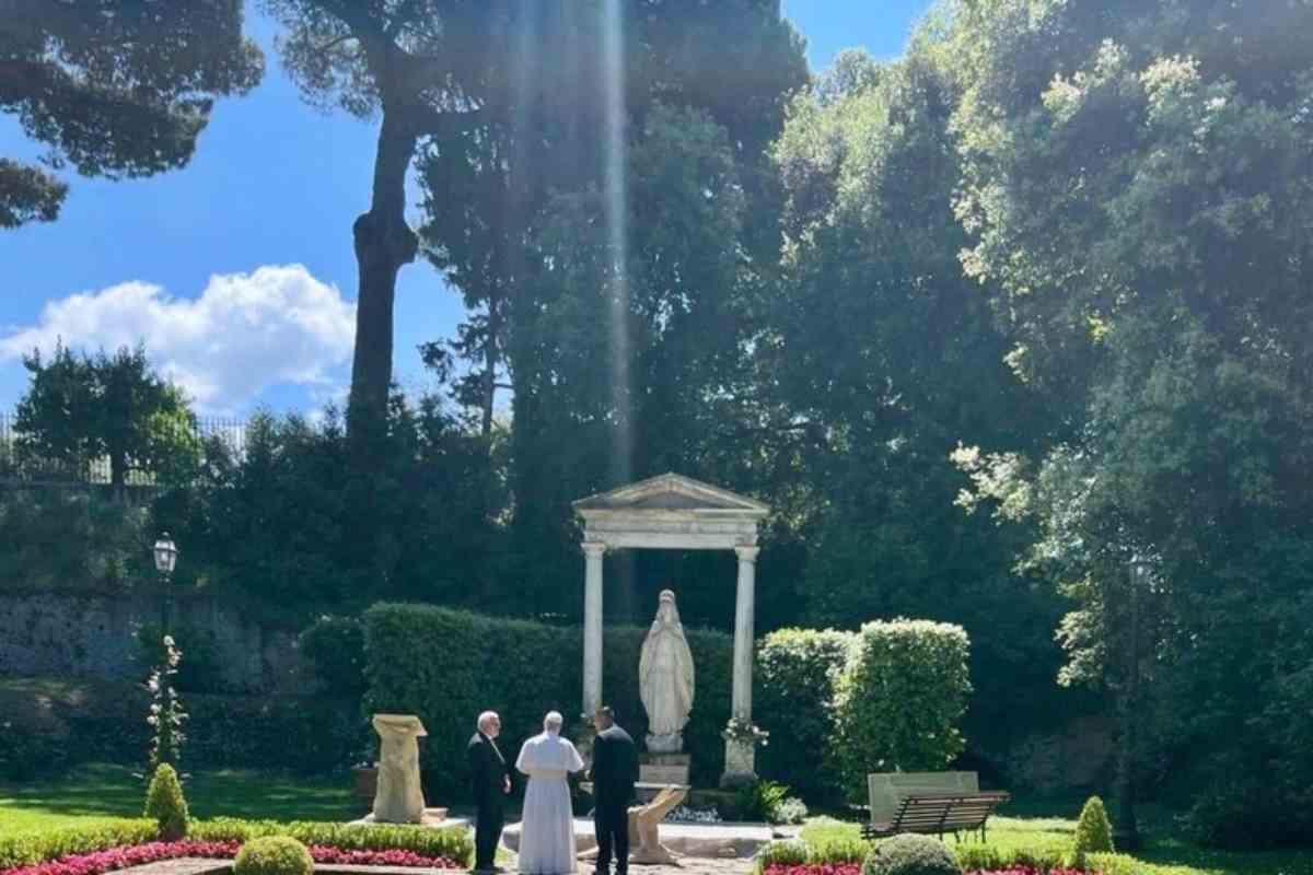 papa castel gandolfo