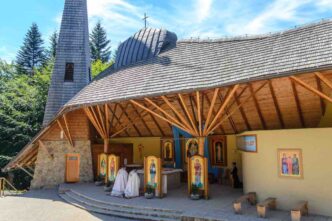 Negli anni, il luogo è diventato meta di pellegrinaggi, raccogliendo intorno a sé una fervente devozione popolare. Tuttavia, fino ad oggi, mancava una presa di posizione ufficiale da parte delle autorità ecclesiastiche