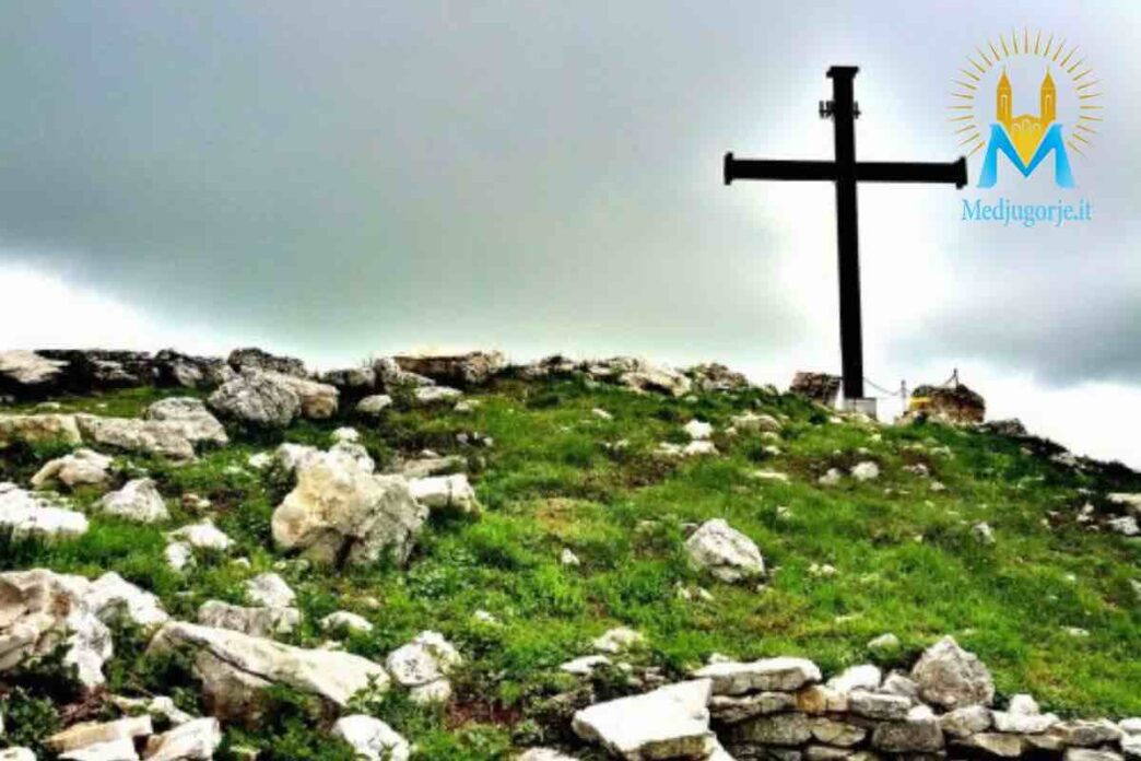 Dal 2009, Michelino Marcovecchio, un cuoco originario di Agnone -  Molise, dichiara di ricevere visioni della Vergine Maria e di udire messaggi provenienti dalla sua defunta suocera