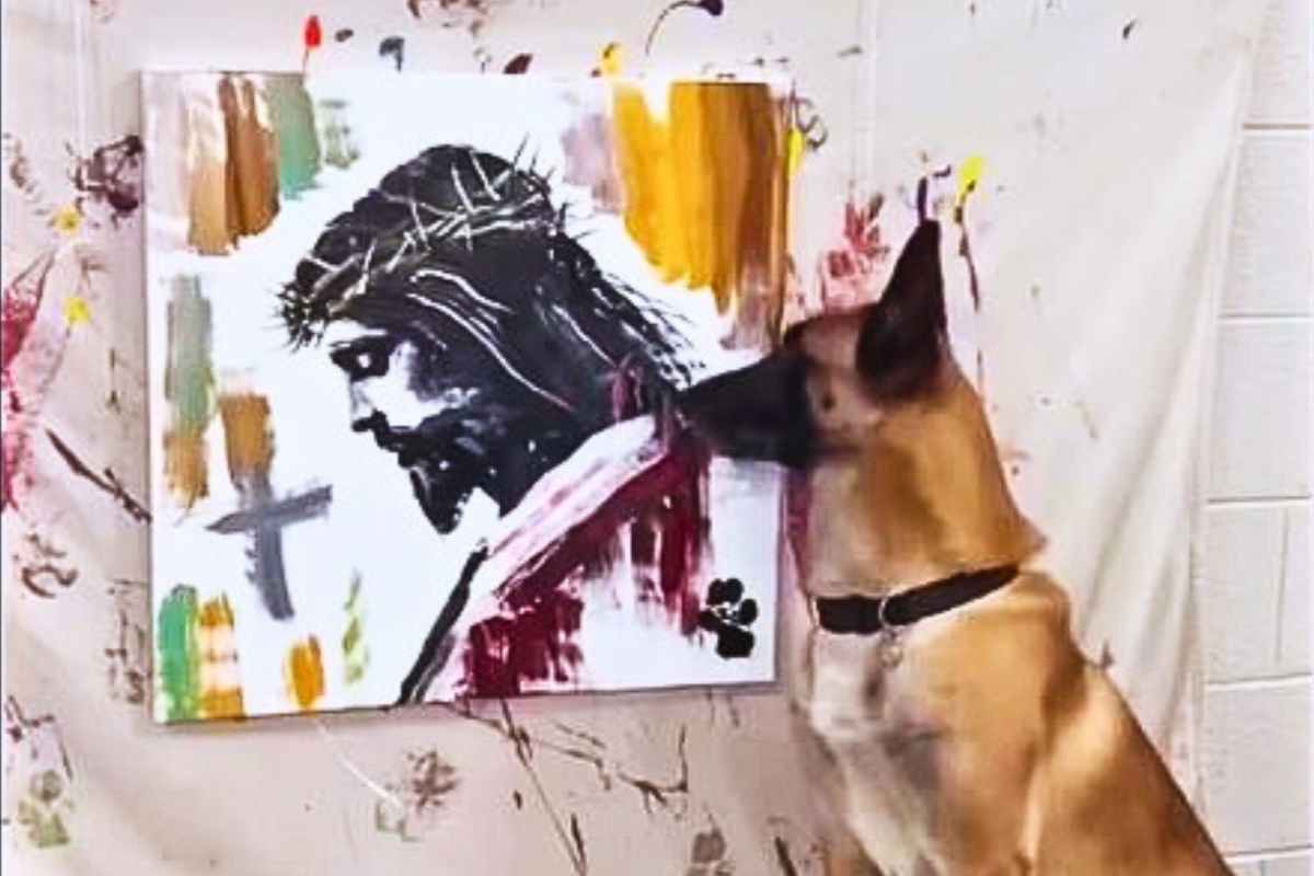 le immagini del cane che dipnge Gesù