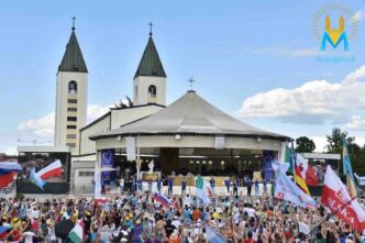 Dal 1° settembre, il programma quotidiano subirà alcune modifiche che interessano sia i momenti comunitari in chiesa, sia gli appuntamenti sui monti che hanno reso celebre questo luogo mariano.