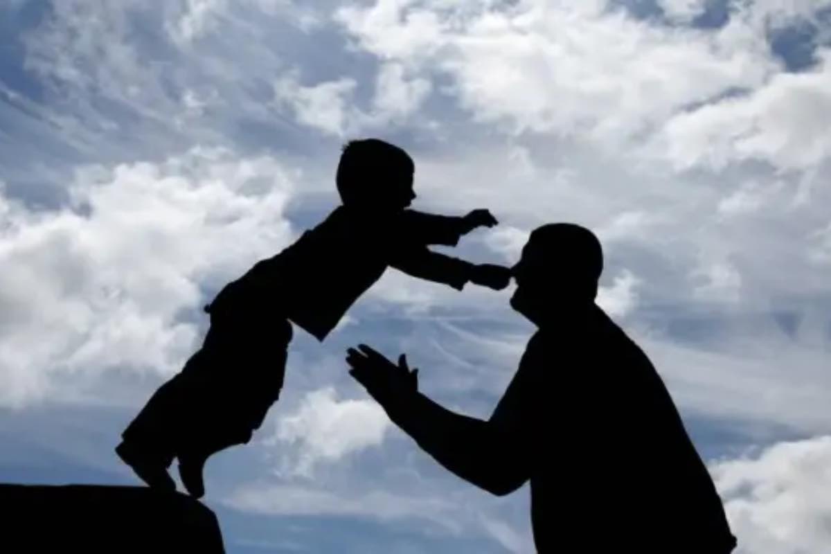 Gesù stesso invita a non affannarsi per il domani, ricordando che il Padre celeste conosce i nostri bisogni e che ogni giorno porta con sé le sue difficoltà