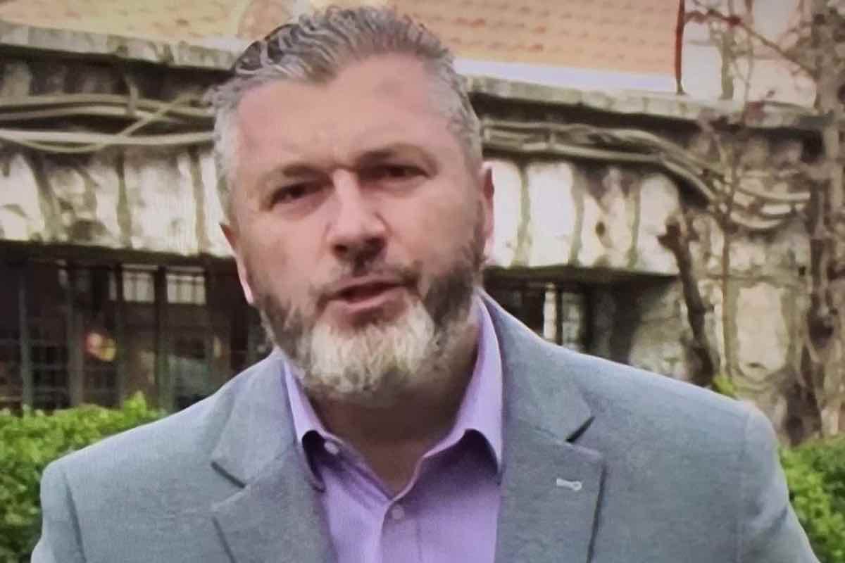 La polizia dell’Erzegovina occidentale ha vietato la manifestazione, riconoscendone la natura provocatoria, mentre quella di Sarajevo ha convocato Musa per un interrogatorio, bloccandone i piani