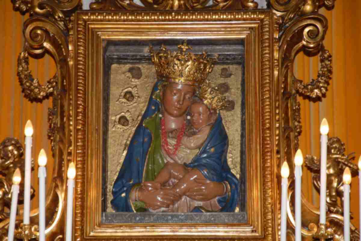 madonna neve torre annunziata