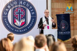 La diffusione delle scuole cattoliche intitolate a Carlo Acutis, il primo santo millennial noto per la sua profonda devozione eucaristica e la padronanza della tecnologia, è in rapida crescita in tutto il mondo.
