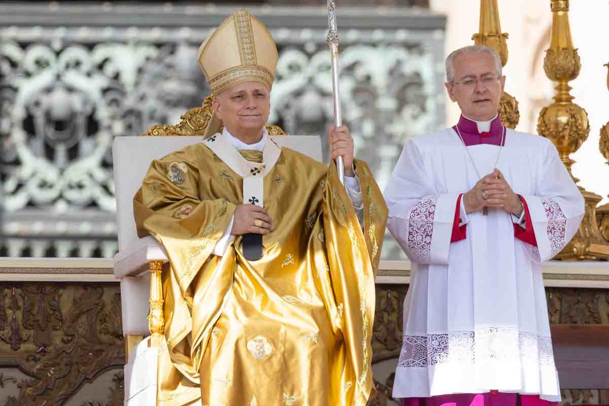 Entrambi i santi sono ricordati nel giorno in cui hanno lasciato questa vita per entrare in quella eterna. Questo dettaglio non è marginale: la loro testimonianza non si ferma alle opere terrene, ma continua a vivere nella luce della fede.