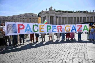 striscione pace