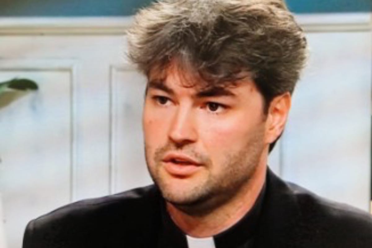 Il giovane sacerdote conosce bene il valore di questo percorso: seguì le catechesi nel 2009, da seminarista, e le definisce “fondamentali”
