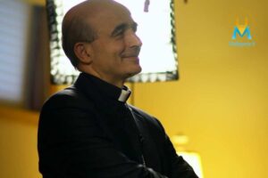 In una dichiarazione rilasciata il 1° ottobre, Zaidan ha esortato i cattolici e, più in generale, tutti gli uomini e le donne di buona volontà a innalzare preghiere sincere e ferventi per la conclusione di questa guerra logorante