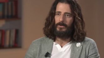 Jonathan Roumie e il commovente racconto sull'Eucaristia