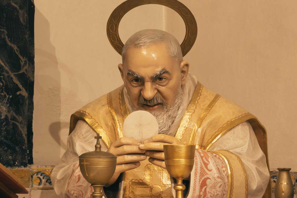Padre Pio vola negli Usa