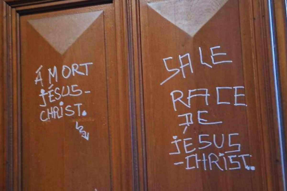 cristianofobia e atti vandalici