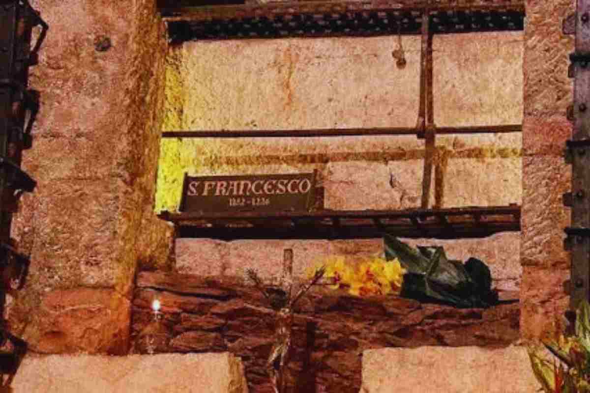 boom di prenotazioni per lostensione del corpo di san francesco