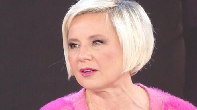 Antonella Elia si confessa: "Pentita di aver abortito"