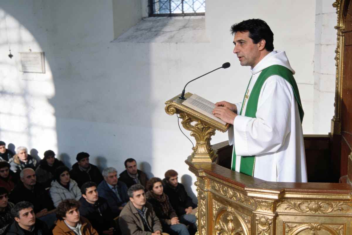 Vangelo di oggi 12 gennaio: "Chiamati a seguire"