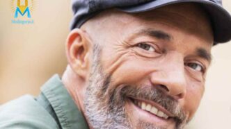 Max Laudadio sorride