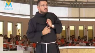 Padre Goran Azinovic