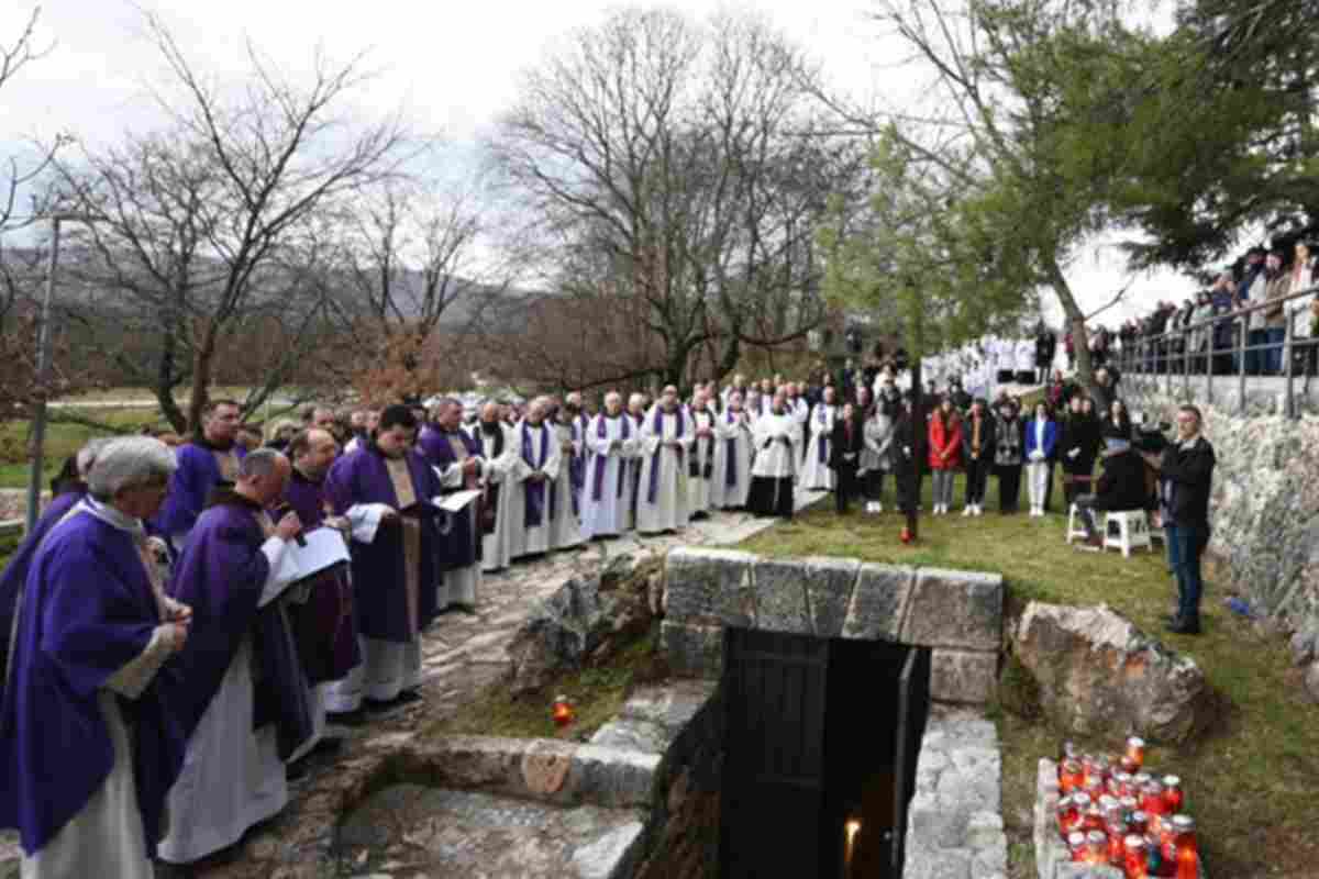 Preghiera per i frati francescani uccisi dai comunisti