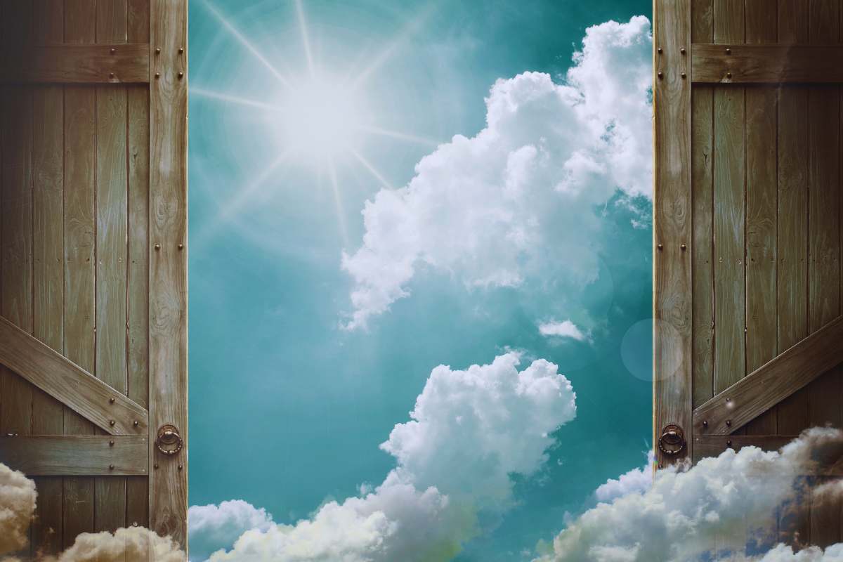 Muore per 4 giorni, poi torna in vita