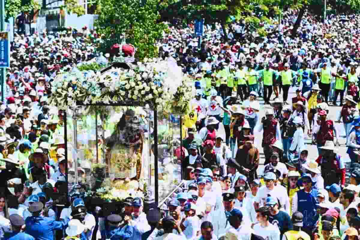 l'evento della processinoe della divina pastora