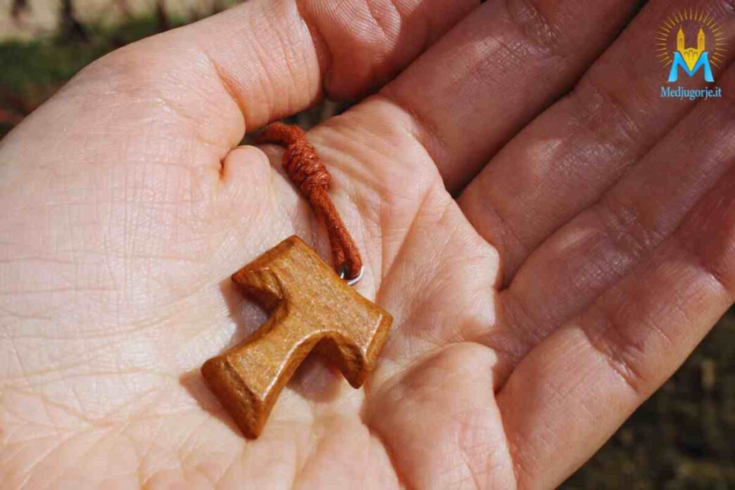 il significato del tau francescano