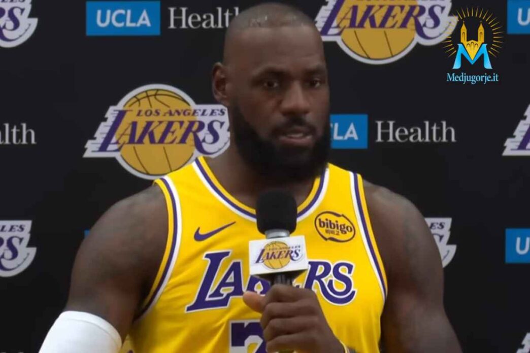 LeBron James in conferenza stampa