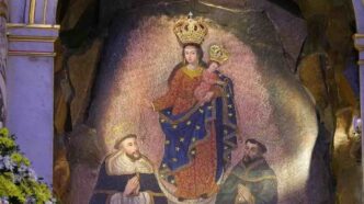 Una miracolosa immagine della Vergine Maria appare su una roccia in Colombia, simile a quella di Guadalupe, attirando pellegrini da tutto il mondo
