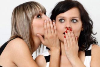 Se ciò che viene detto può danneggiare la reputazione, le parole si trasformano in pettegolezzo