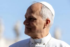 il nuovo Papa sa prendere posizione e far rispettare le sue decisioni, anche quando queste richiedono interventi drastici