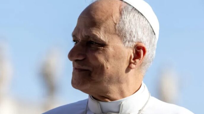 il nuovo Papa sa prendere posizione e far rispettare le sue decisioni, anche quando queste richiedono interventi drastici