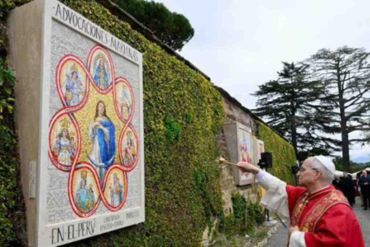 immagine madonna perù benedizione papa