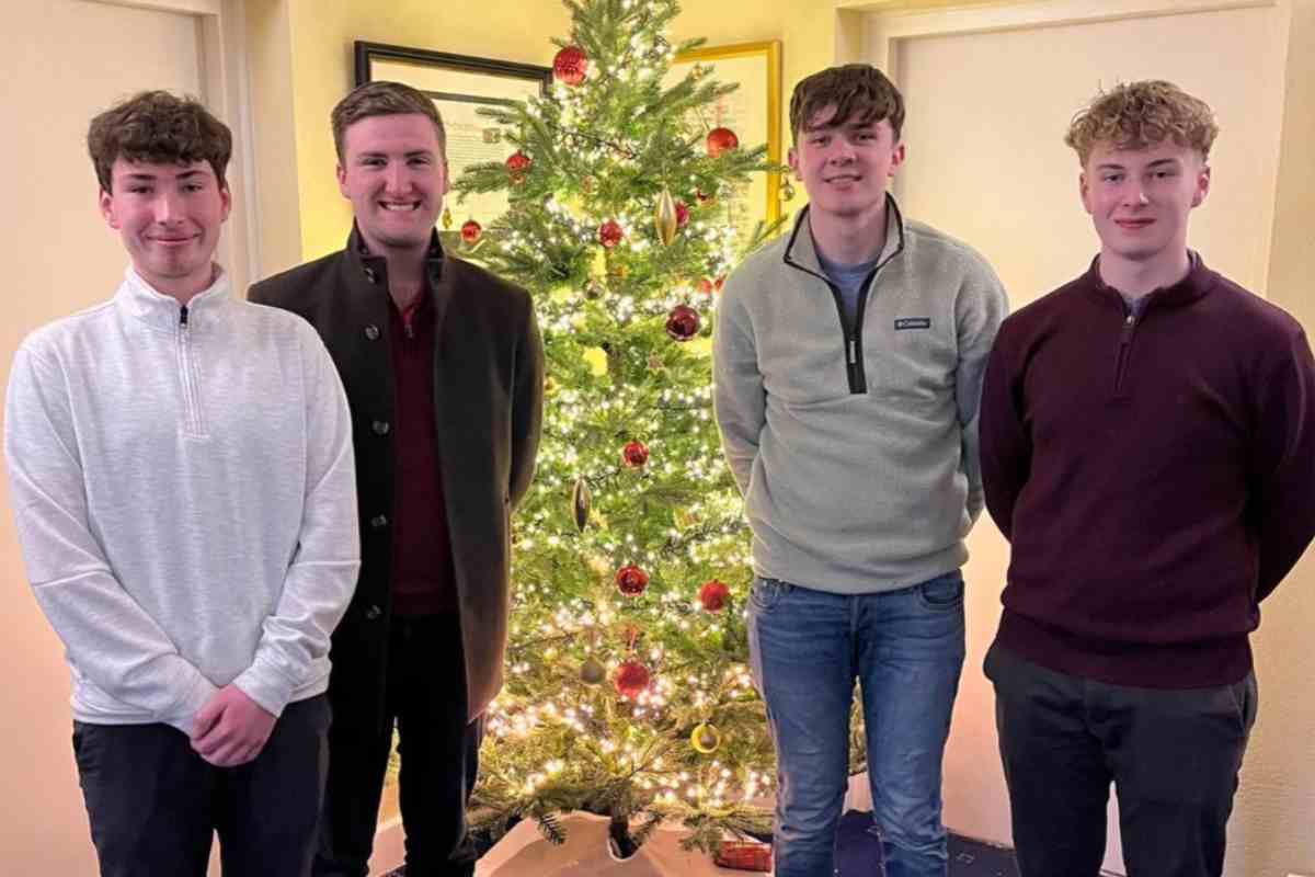 ragazzi irlandesi 12 chiese