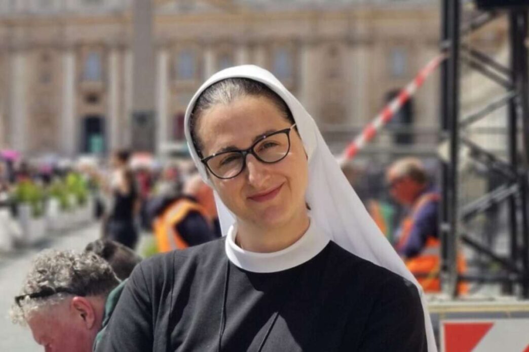 suor nina sala stampa vaticana