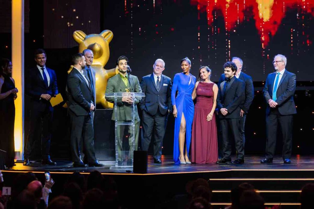 Secondo il sito ufficiale dei Movieguide Awards, i premi vengono assegnati a opere che “riflettono valori cristiani, verità bibliche e storie che elevano le famiglie e rafforzano la fede”