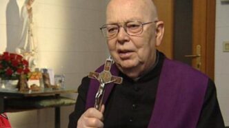 padre Francesco Bamonte, hanno esposto la situazione attuale, sottolineando come la diffusione delle possessioni stia diventando sempre più preoccupante. Un tema centrale del colloquio è stato il bisogno di una formazione adeguata per i sacerdoti esorcisti, non solo in ambito teologico, ma anche psicologico, per gestire situazioni delicate che coinvolgono la sfera spirituale e la salute mentale dei fedeli.