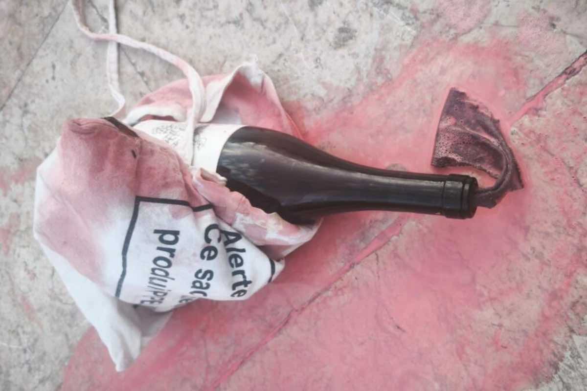 Il patriarca di Lisbona, Rui Manuel Sousa Valério, ha espresso la sua ferma condanna nei confronti dell'attacco, definendolo "gravemente inaccettabile". "La violenza non è mai la strada", ha dichiarato, enfatizzando che "danneggia la dignità umana e non serve la verità". Il patriarca ha anche ricordato come la violenza colpisca i più vulnerabili, soprattutto i bambini, che dovrebbero sempre essere simbolo di speranza. La Chiesa, ha aggiunto, è vicina a chi ha partecipato alla marcia e prega per tutti coloro che hanno vissuto momenti di paura a causa dell'attacco.