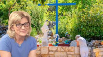 Cari figli, non dimenticate mai quanto è grande l'amore di Dio. Per mezzo di questo amore anch'io sono con voi. Non dimenticate quanto è grande la Sua misericordia. Attraverso questa misericordia io vi indico la via verso la felicità veritiera e la pace perfetta. È la via a mio Figlio. Perciò, figli miei, con totale fiducia abbandonatevi a mio Figlio e non abbiate paura. Non temete il futuro perché esso appartiene completamente alla volontà di mio Figlio. Perciò, figli miei, rinunciate a tutto ciò che vi allontana da mio Figlio: felicità falsa, speranza falsa, splendore falso. Credete a mio Figlio. Parlategli dei vostri dolori, sofferenze, desideri e speranze. Sentirete il Suo amore e la Sua benedizione. Vi ringrazio! "Con approvazione ecclesiastica"