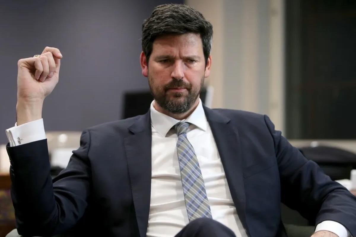 Mentre il ministro della Giustizia Sean Fraser, che ha promosso la legge, cerca di rassicurare i cittadini dicendo che la nuova legge non criminalizzerà la fede, il dibattito continua. Le sue parole non sembrano però aver tranquillizzato chi teme che questo disegno di legge possa limitare gravemente la libertà di espressione religiosa