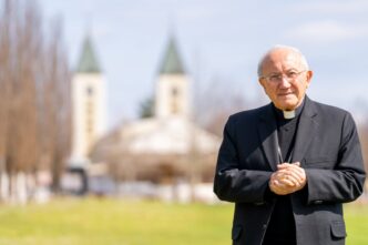 Secondo Cavalli, milioni di persone sono arrivate qui per pregare e molte di loro hanno riscoperto il Vangelo e la fede cristiana. Numerosi pellegrini testimoniano di aver trovato una nuova direzione nella propria vita spirituale.